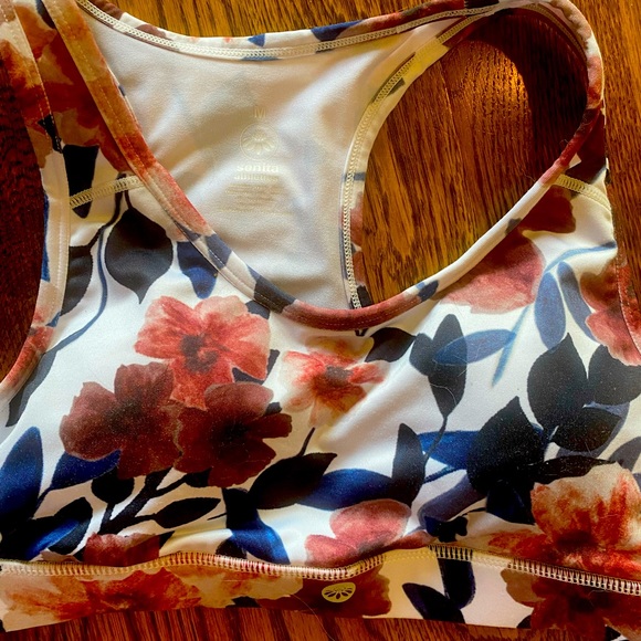 Sports Bra with floral super comfortable fit - Picture 1 of 2